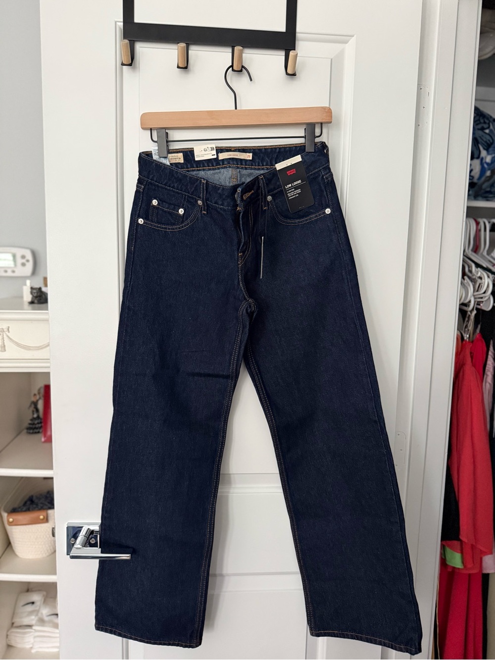 Levi's women's dark denim jeans